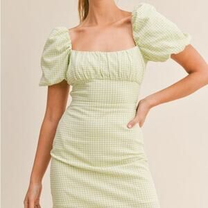 Mable Green Gigham Ruched Puff Sleeve Dress - Great Condition